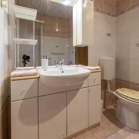 Apartman Piano *